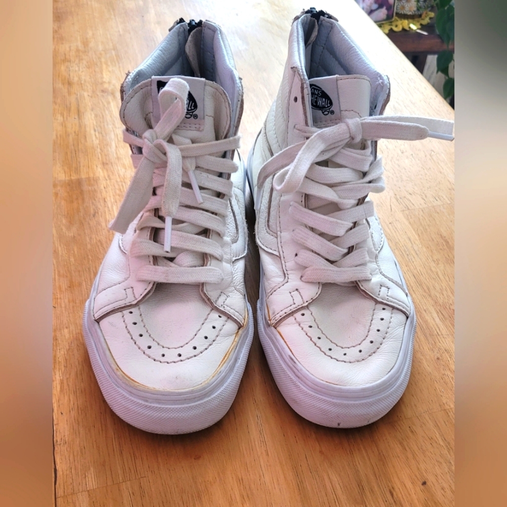 Unisex Vans Skateboard Shoes - Sk8-Hi Tapered Canvas Shoe